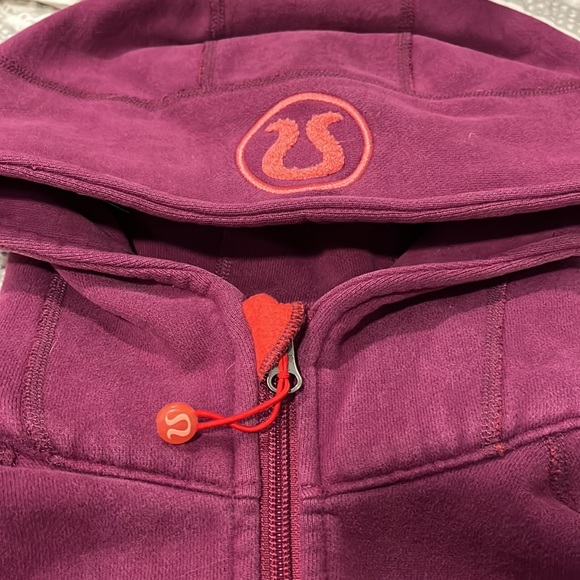 XS Lululemon Sweatshirt - Picture 2 of 7